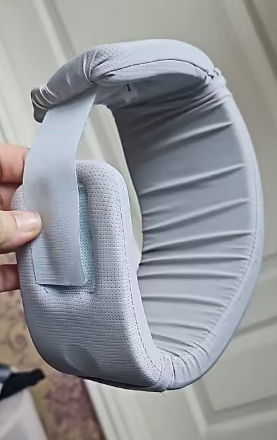 Zentivo ComfortCollar Neck Support — Soft Contoured Foam